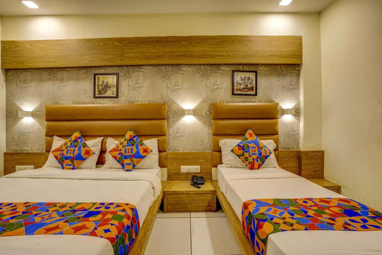 Fabhotel Silver Palace Ahmedabad Extérieur photo